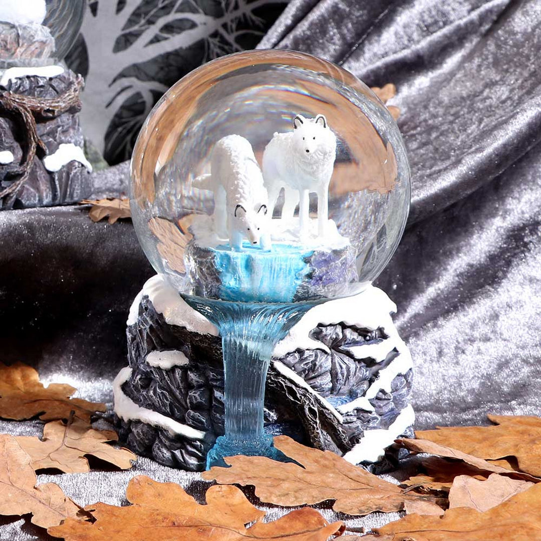 Lisa Parker Warriors of Winter Wolf Snowglobe B3652J7