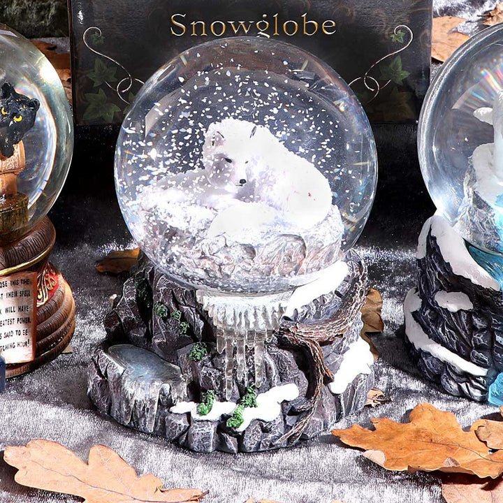 Lisa Parker Guardian of the North Wolf Snowglobe B3653J7