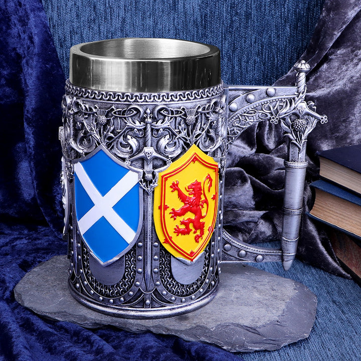 Tankard of the Brave Scottish Shield Mug B4698P9