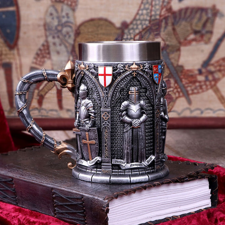 The Vow English Armoured Knight Latin Oath Tankard B5167R0