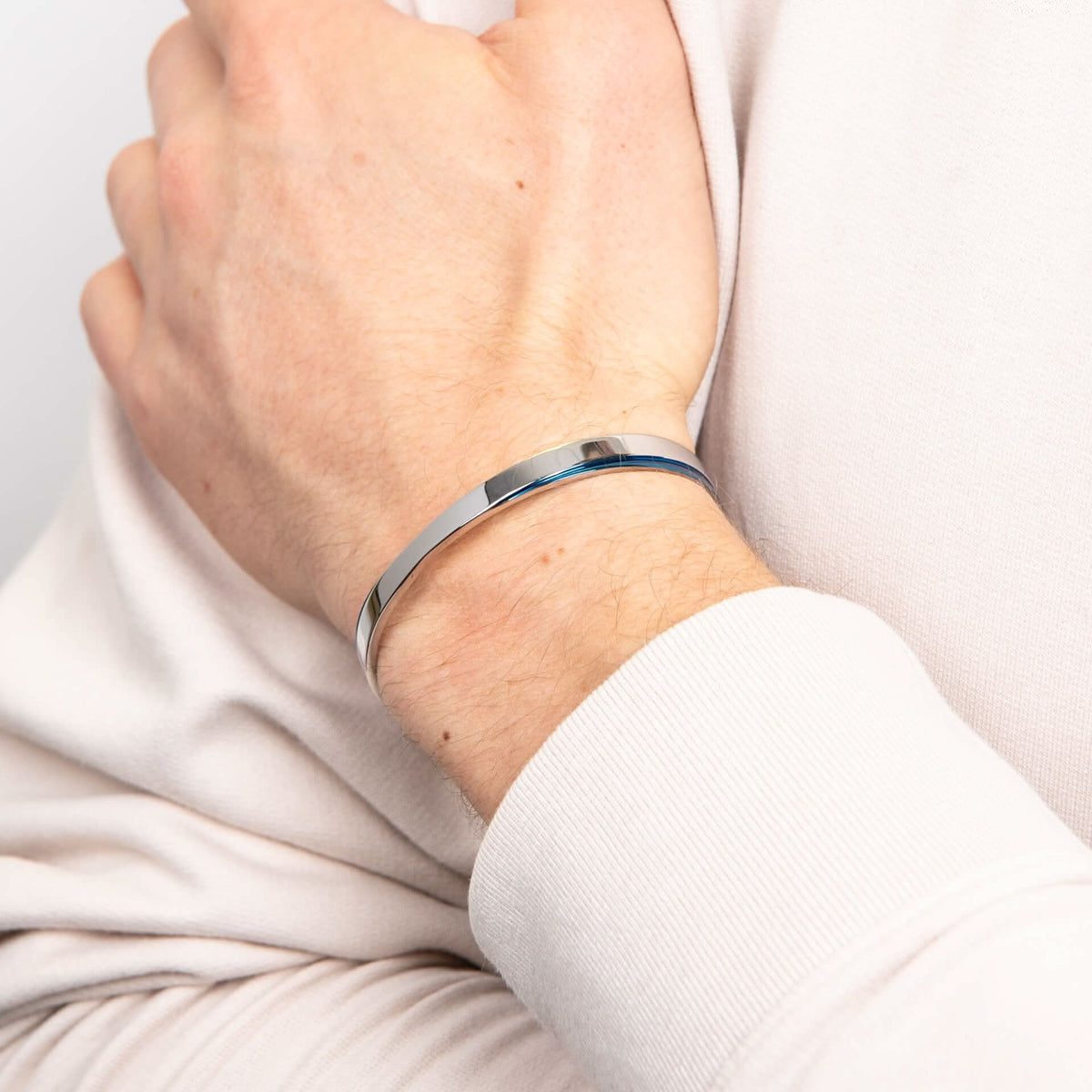 Stainless Steel Blue Bangle B5560L