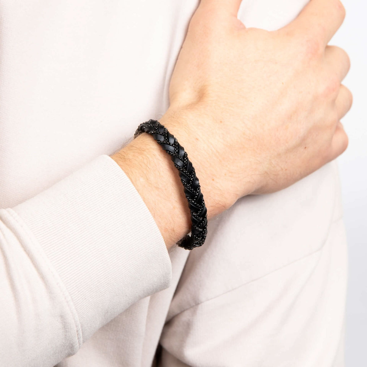Chain Real Leather Black Bracelet B5565B