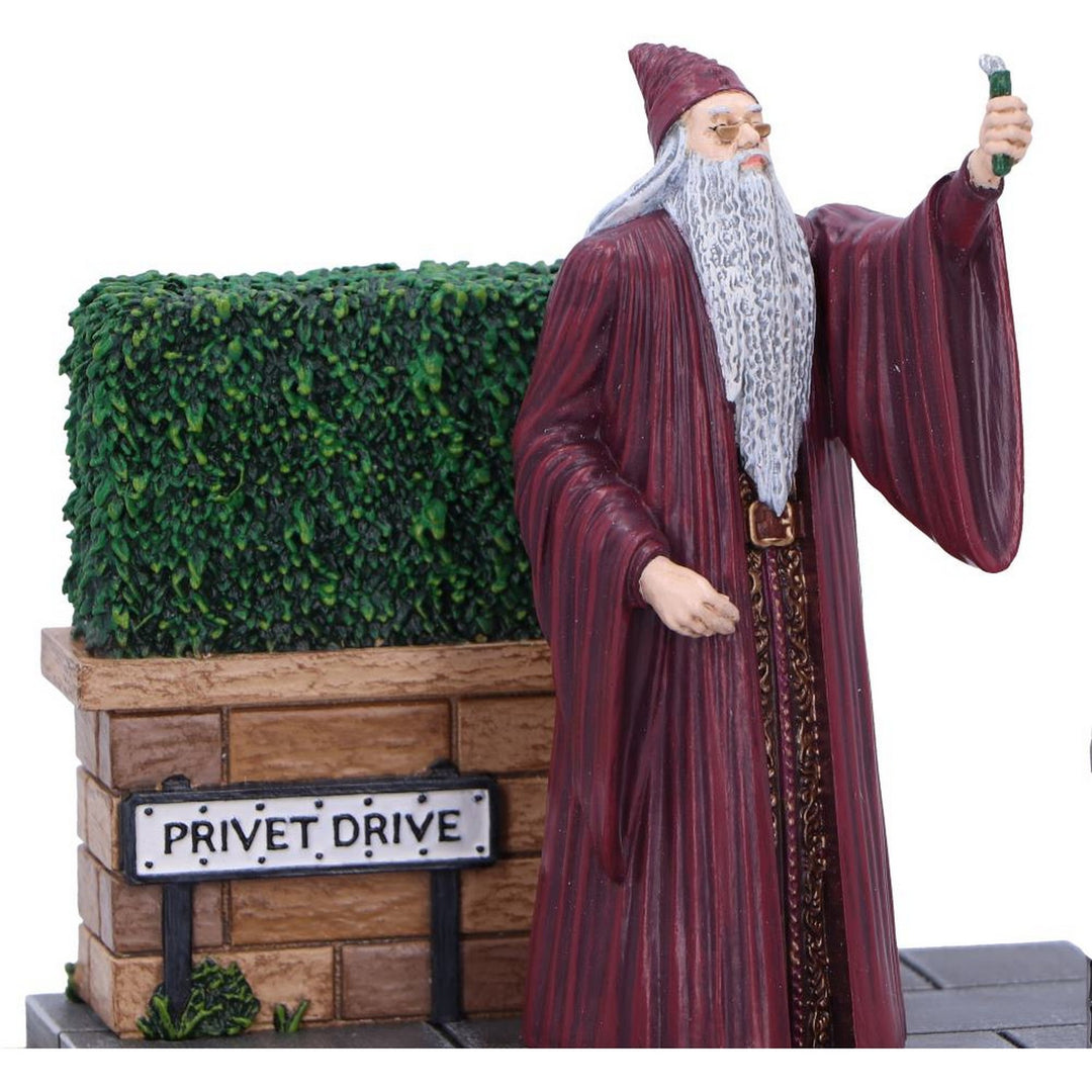 Harry Potter Privet Drive Light Up Figurine B6667B24