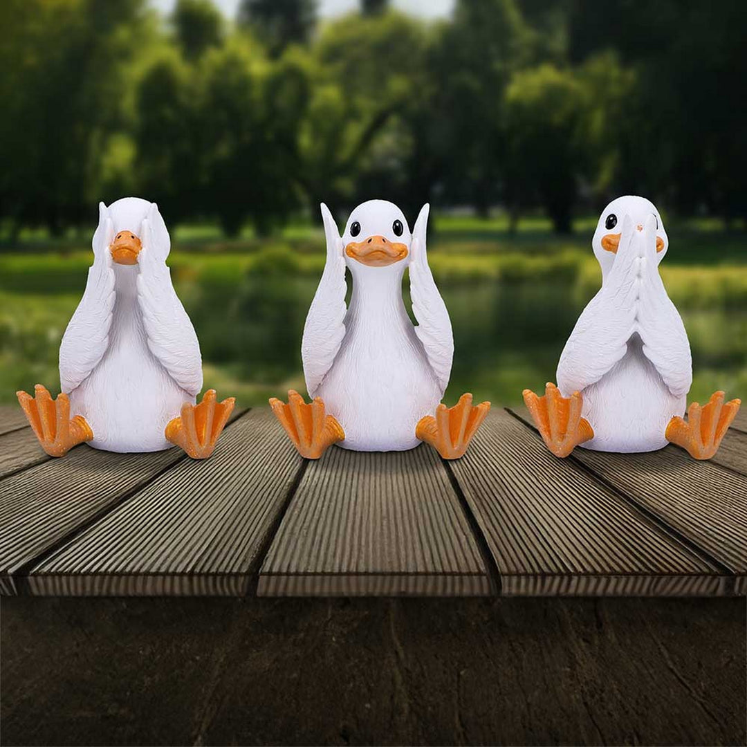 Three Wise Goofy Geese Figurines in See no, Hear no, Speak no evil poses B6948A25