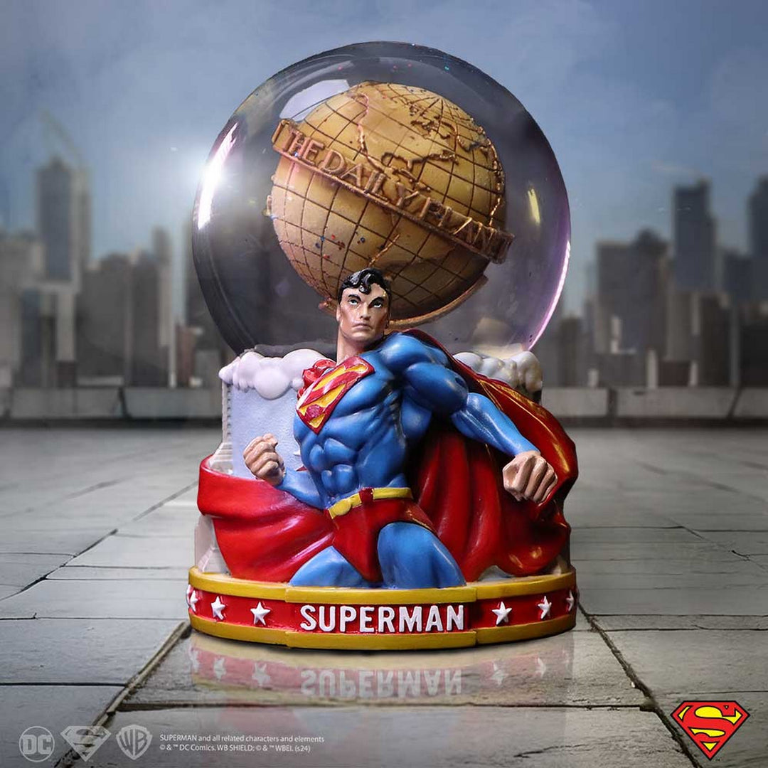 DC The Daily Planet Superman Hero Snow Globe B6972A25