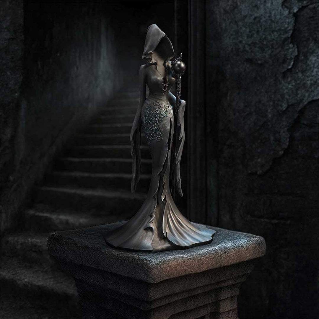 Femme Fatale Seer Figurine 20cm B7337A26