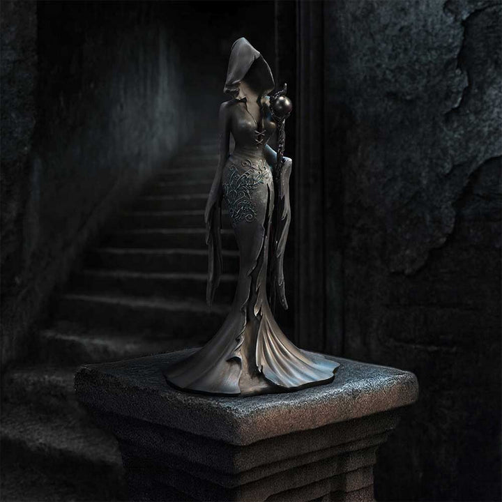Femme Fatale Seer Figurine 20cm B7337A26