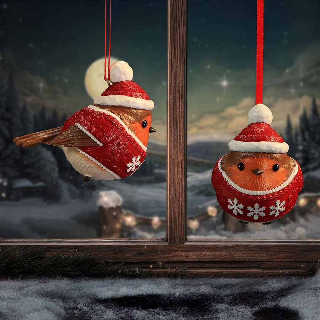 Winter Robin Jumper Hanging Ornament 7cm B7671B26