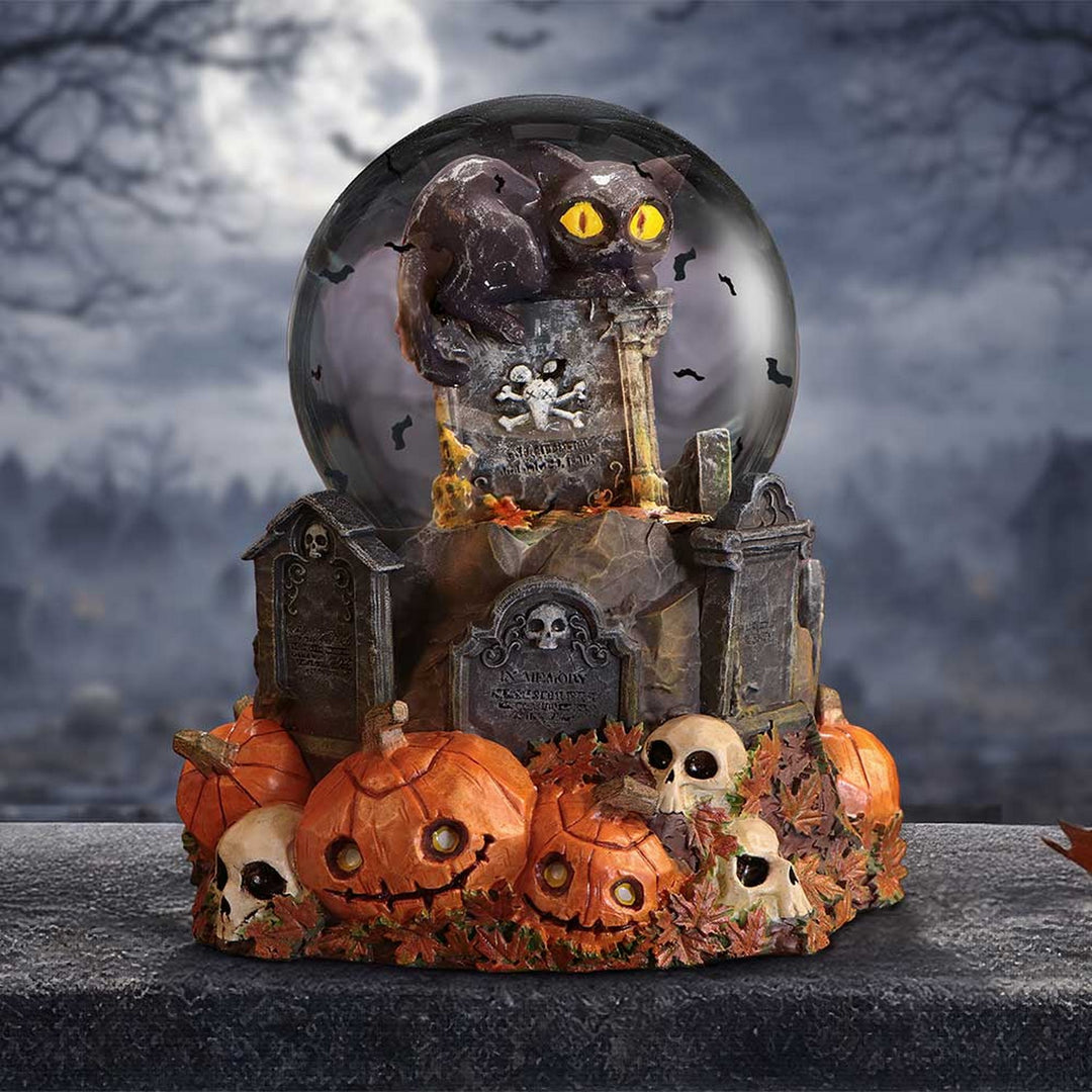 Pumpkin Patch Halloween Cat Snow Globe 15.4cm B7673B26