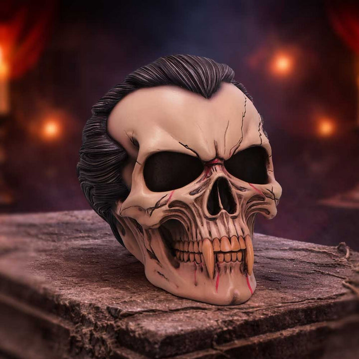 The Lord of the Night Dracula Skull 15.4cm B7706B26