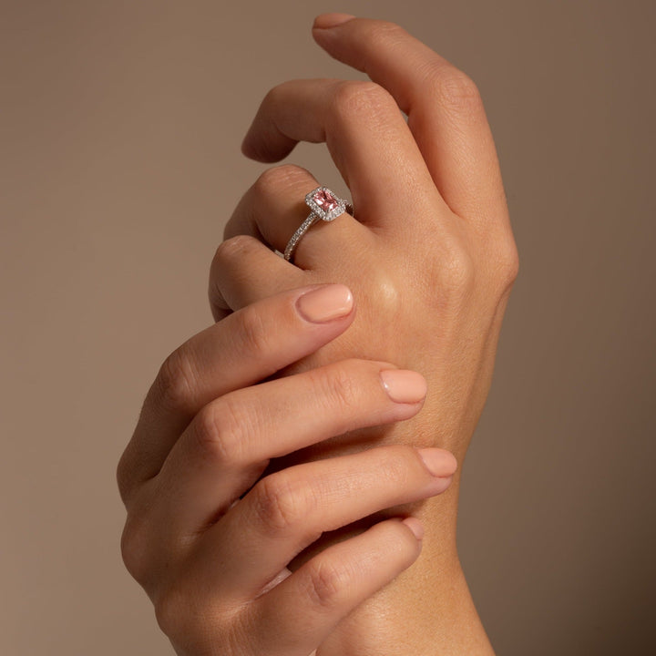 Norma | 18ct White Gold 1ct tw Lab Grown Pink Diamond Ring