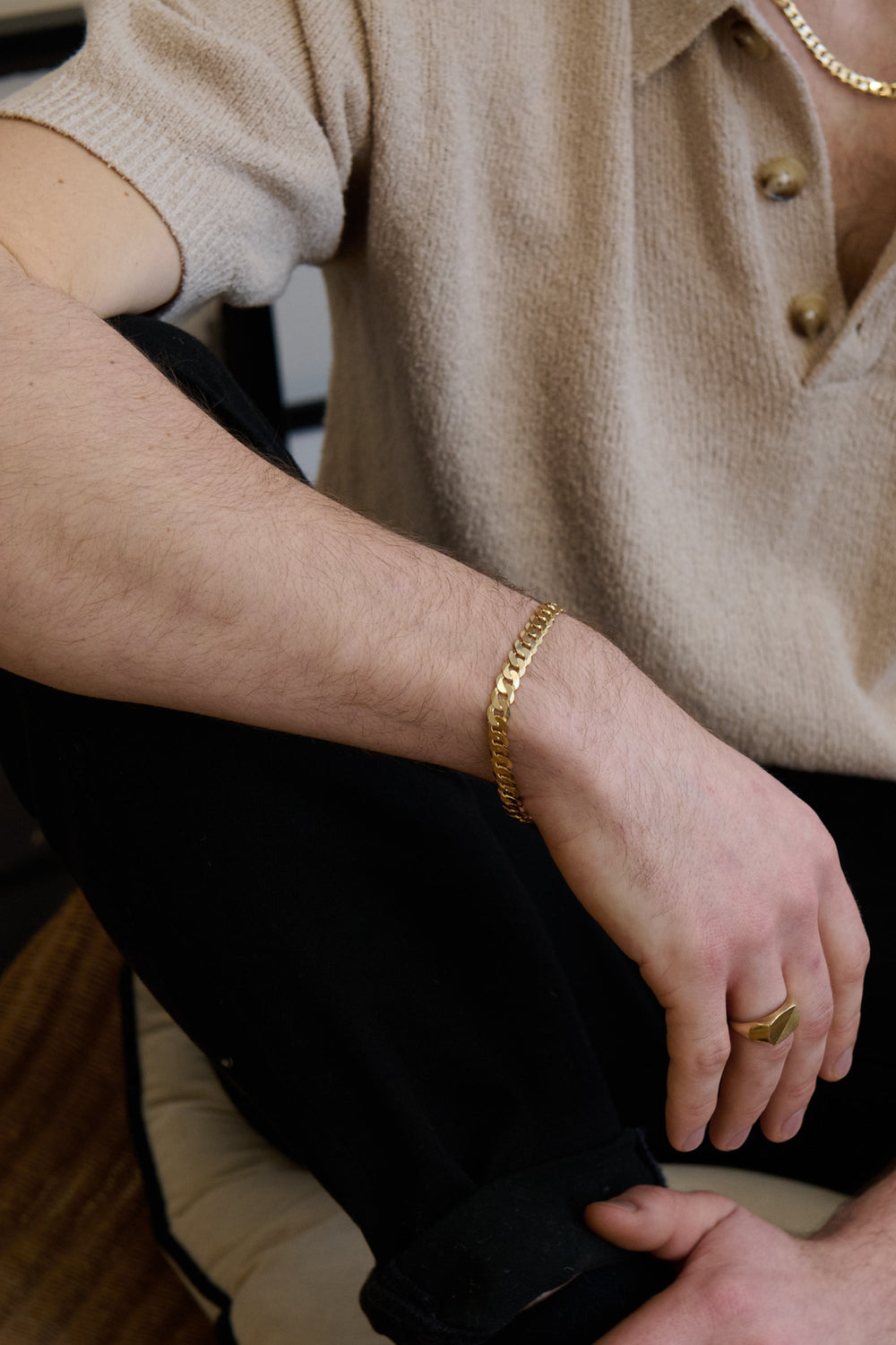 9ct Yellow Gold Solid Curb Chain Bracelet (7mm) 8.25 inch-1