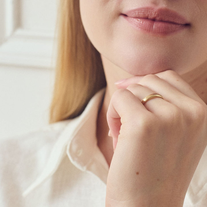 Classic 9ct Yellow Gold Court Wedding Band Ring - 3mm