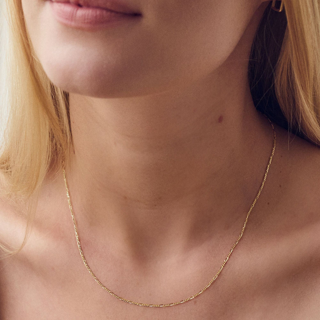 9ct Yellow Gold Solid Figaro Chain 18 inch