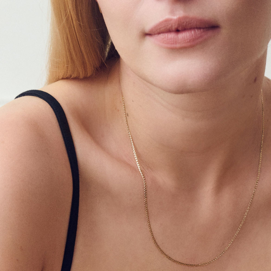 9ct Yellow Gold Solid Curb Chain 18 inch