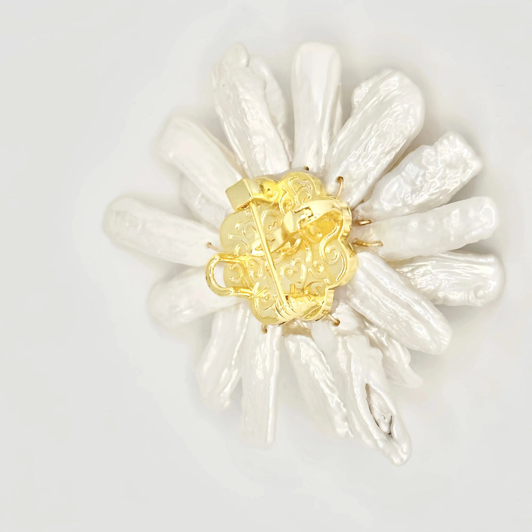 Baroque Pearls Daisy Brooch