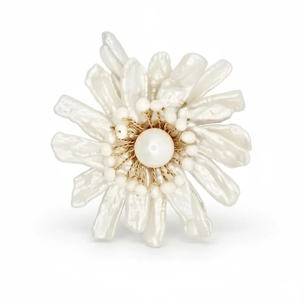 Baroque Pearls Daisy Brooch
