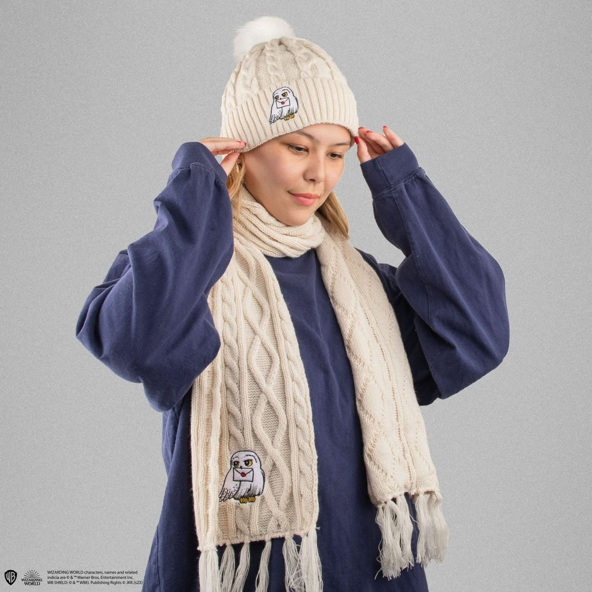 Beanie And Scarf Set - Hedwig CR1900