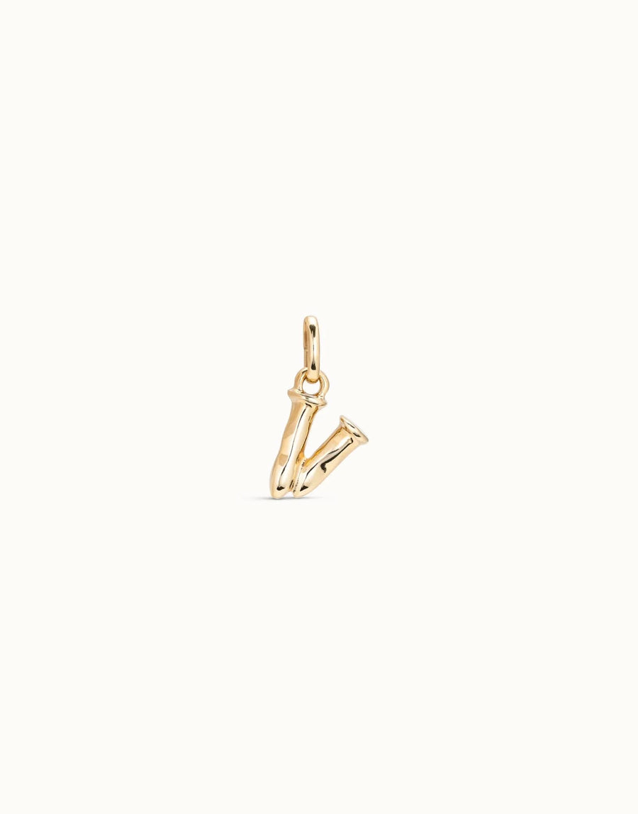 Gimme A Letter V Golden Metal Charm CHA0048ORO0000U