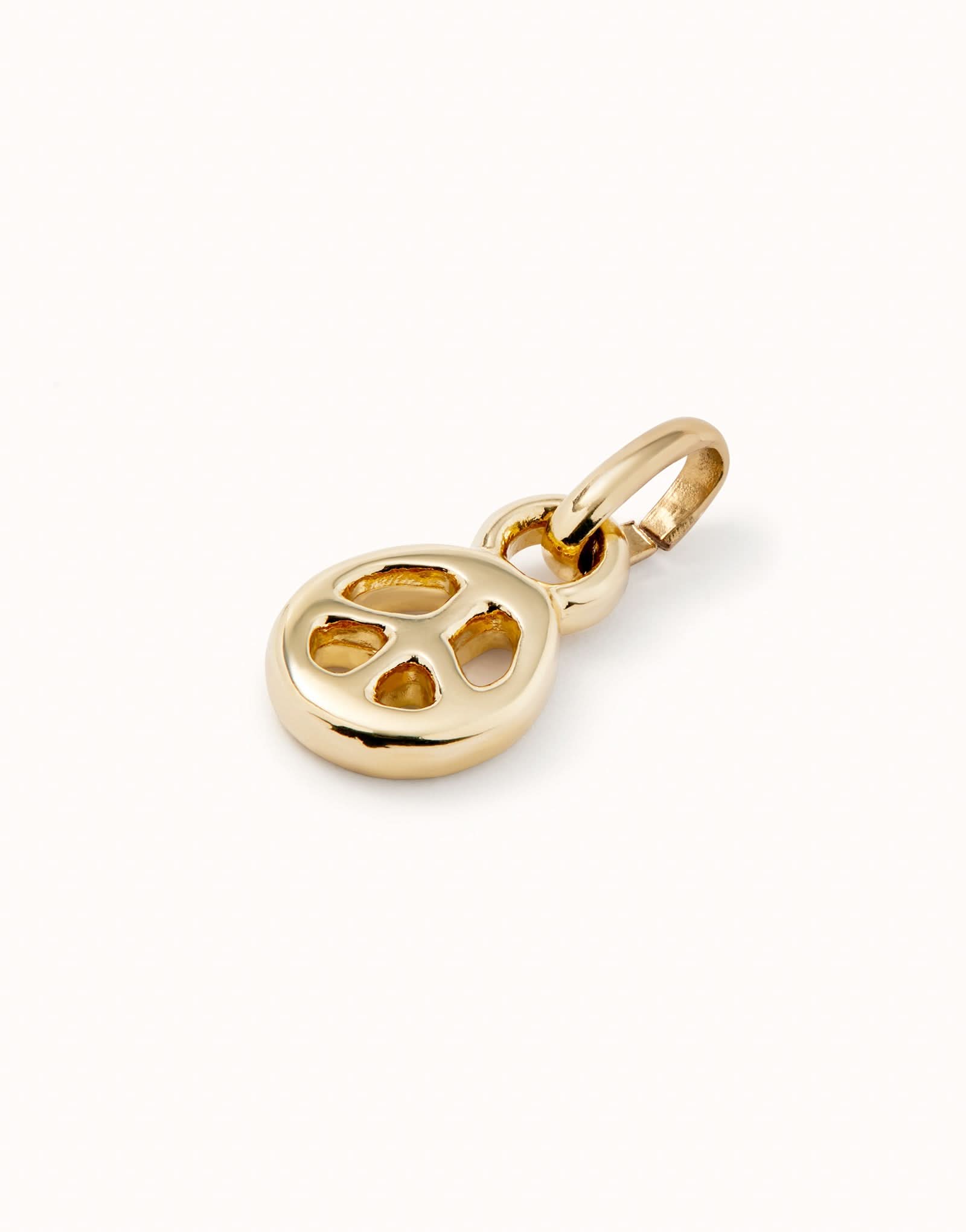 18k Gold Plated Hazte Gold Peace Charm CHA0254ORO0000U