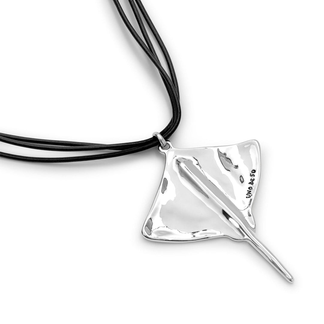 Metal Alloy Sterling Silver Plated Leather Stingray Pendant COL1929MTL000
