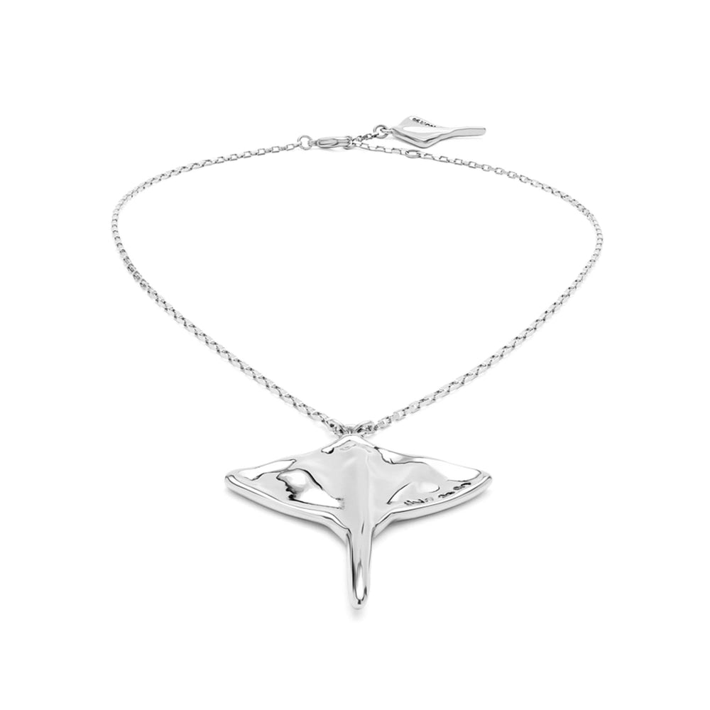 Metal Alloy Sterling Silver Plated Short Chain Stingray Pendant COL1930MTL000