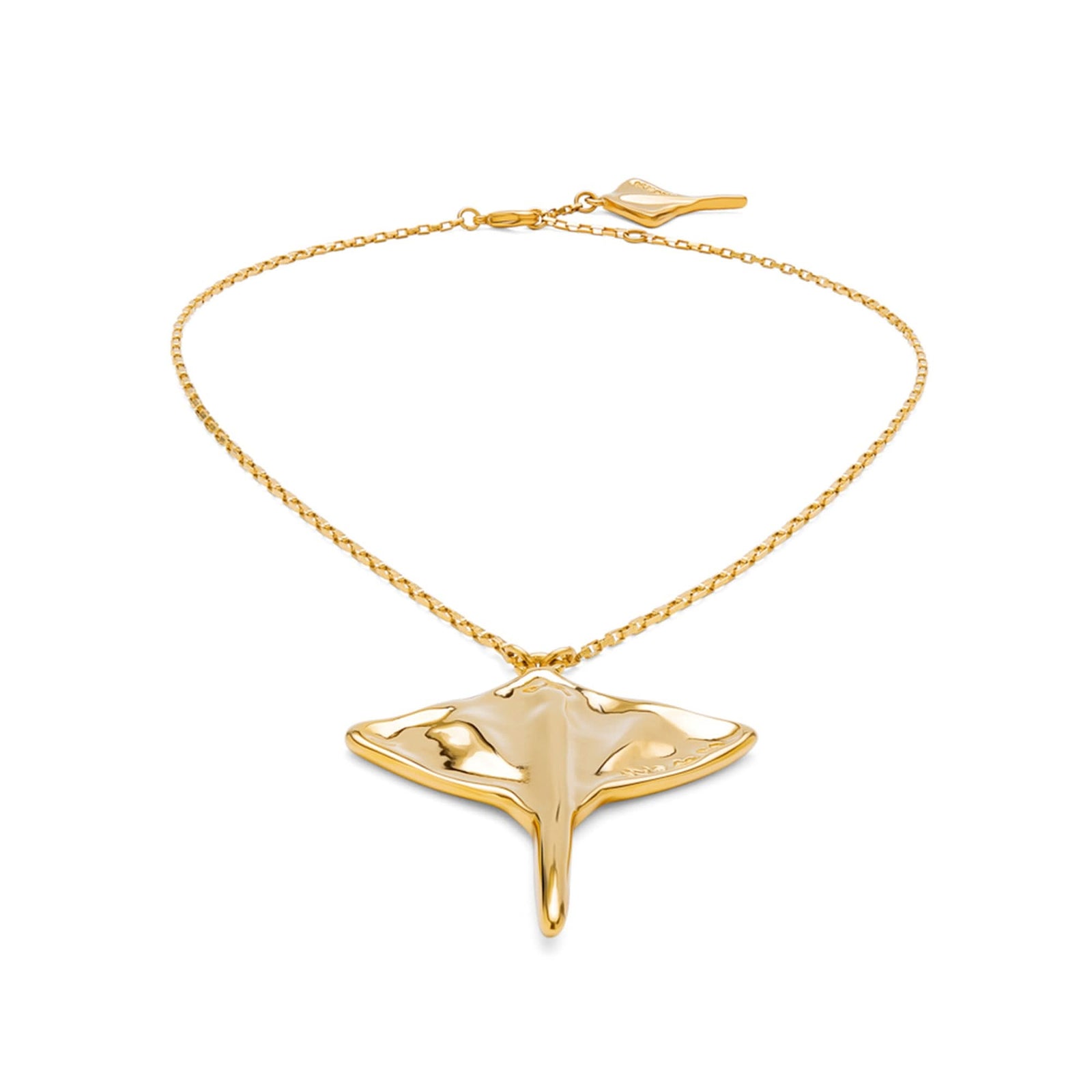 Metal Alloy 18K Gold Plated Short Chain Stingray Pendant COL1930ORO000