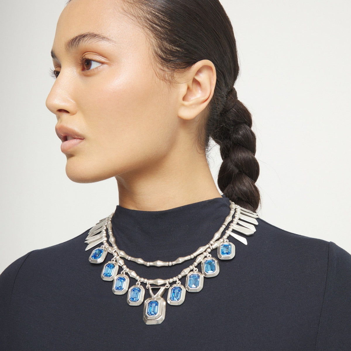 Sterling Silver Plated Limited Edition Blue Faceted Crystal Necklace COL2076AZUMTL