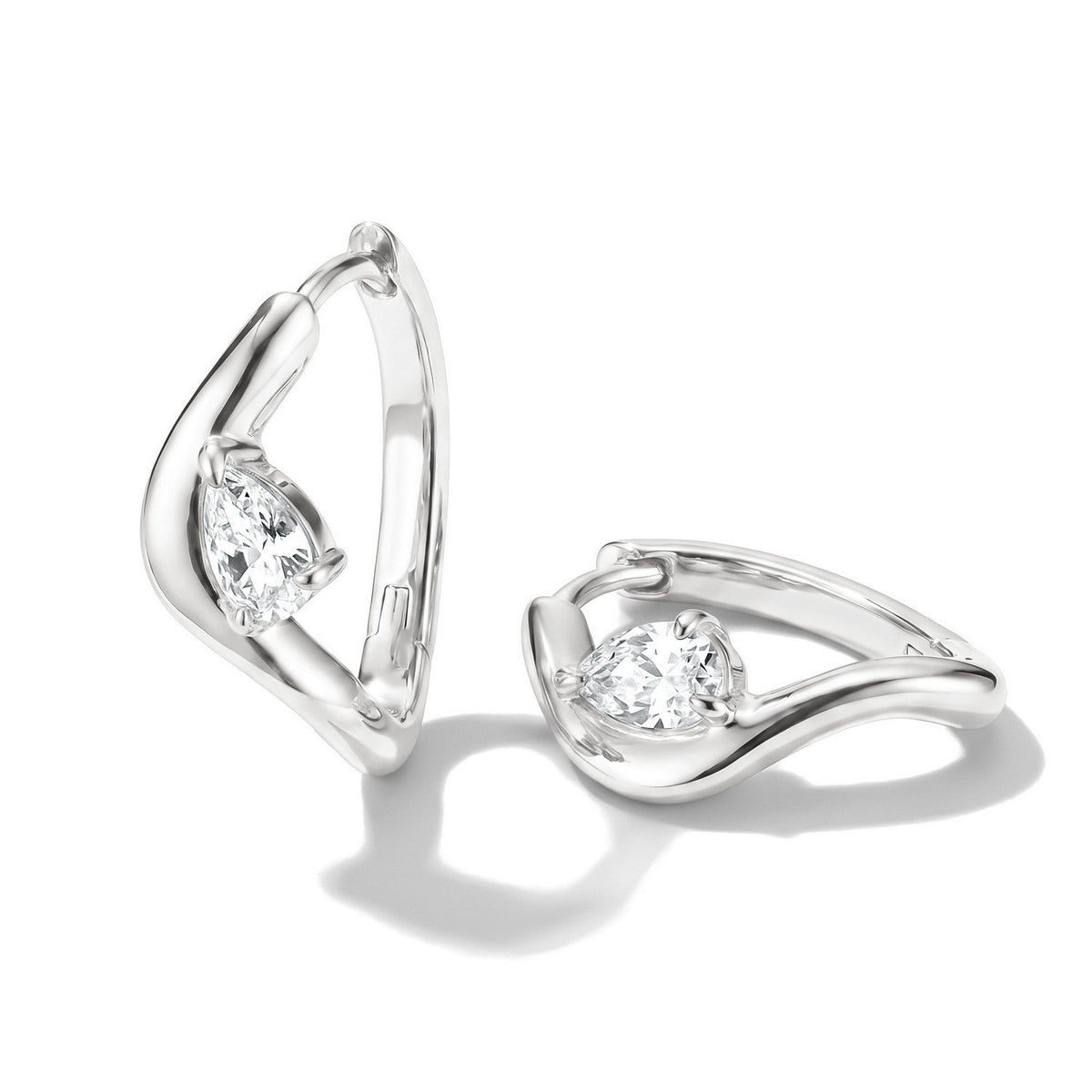 Thomas Sabo Sterling Silver Fluid Elegance Hoop Earring CR763-051-14
