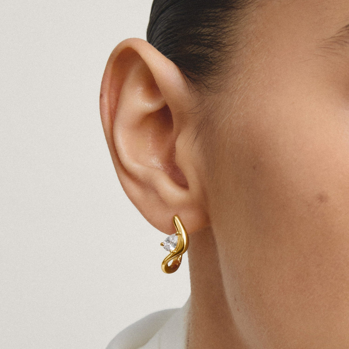 Thomas Sabo 18k Gold Plated Fluid Elegance Hoop Earring CR763-M01-14
