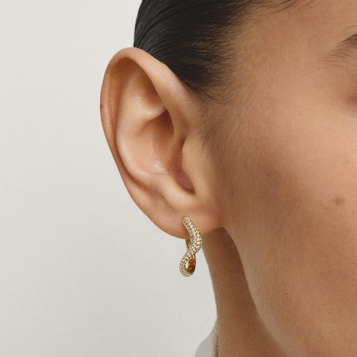 Thomas Sabo 18k Gold Plated Fluid Elegance Hoop Earring CR765-M01-14
