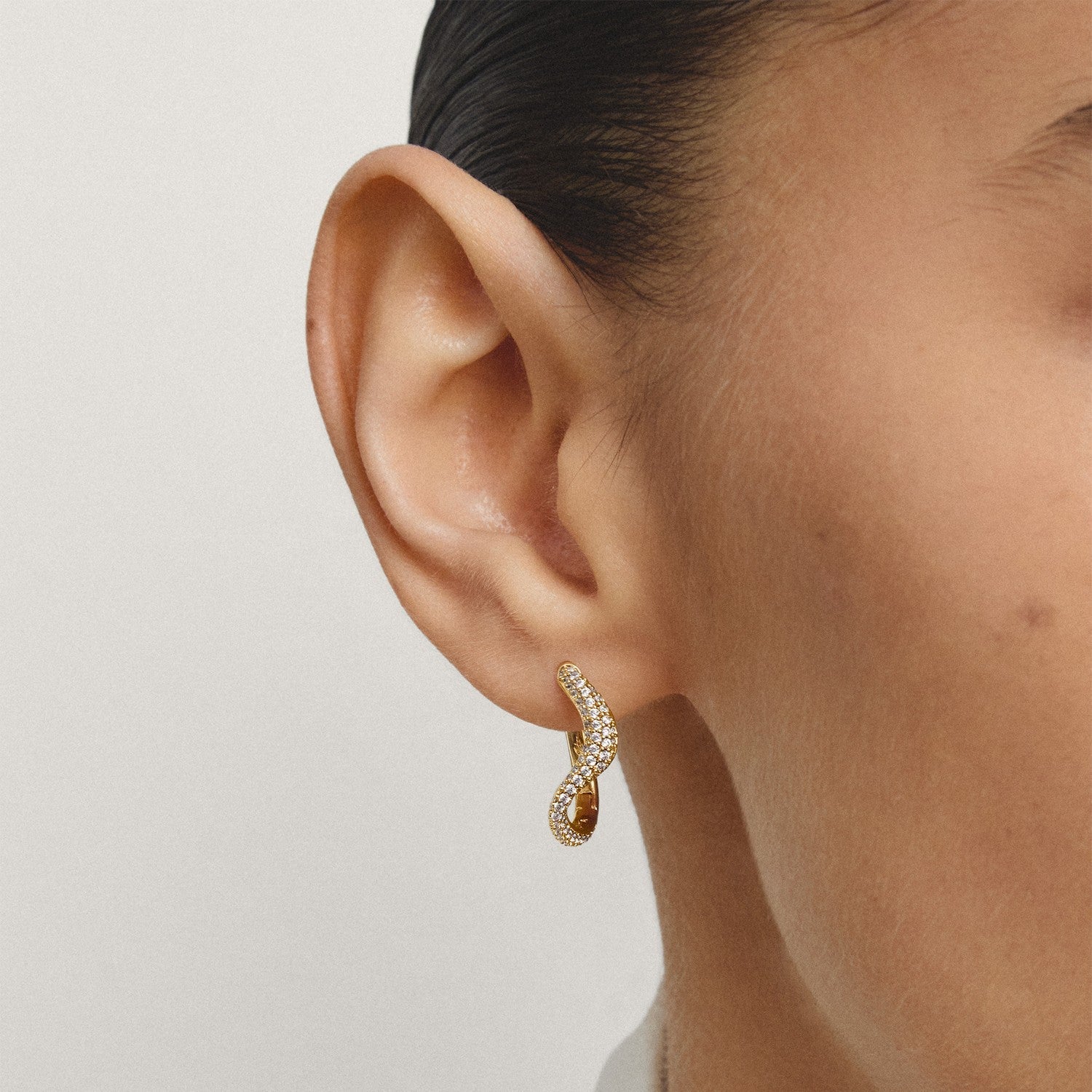 Thomas Sabo 18k Gold Plated Fluid Elegance Hoop Earring CR765-M01-14