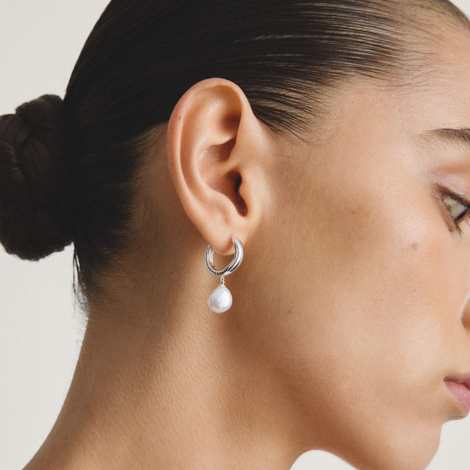 Thomas Sabo Sterling Silver Bold Elegance Hoop Earring CR766-082-14