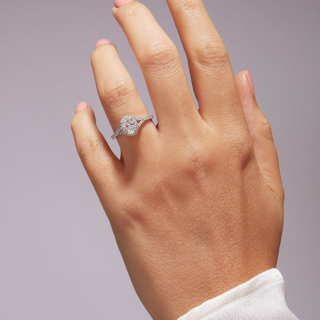 Chloe | 18ct White Gold 1ct tw Oval Lab Grown Diamond Ring