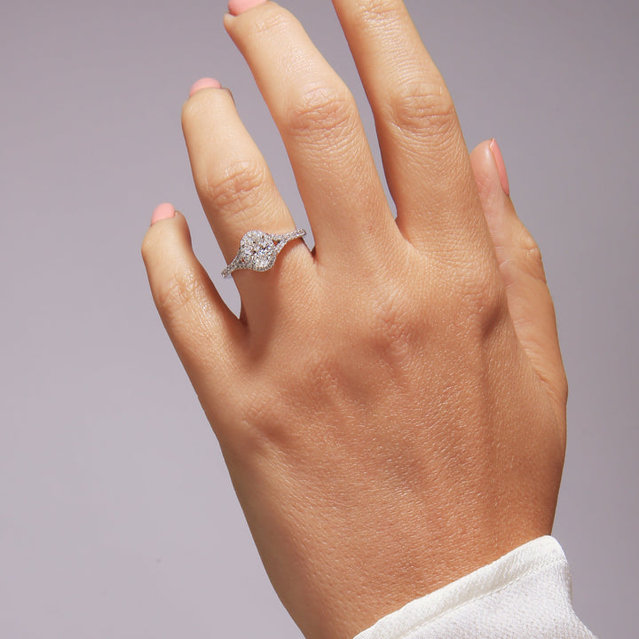 Chloe | 18ct White Gold 1ct tw Oval Lab Grown Diamond Ring