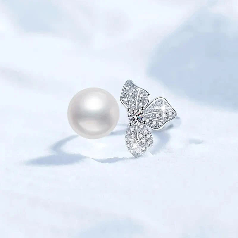 Clover Pearl Silver Ring