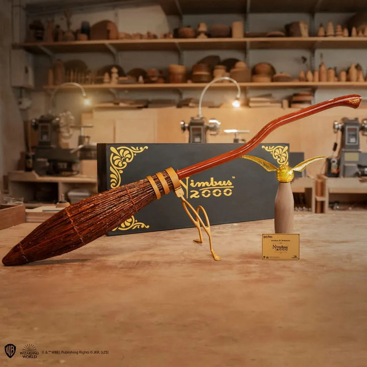 Harry Potter Nimbus 2000 Junior CR2902