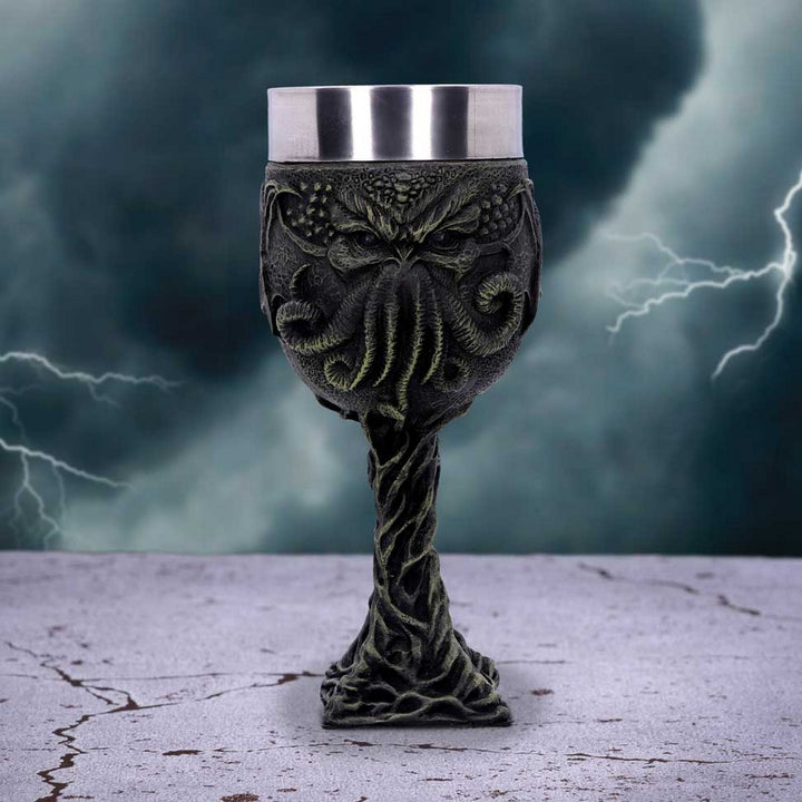 Cthulhu's Thirst Goblet Lovecraft Octopus Monster Wine Glass D2625G6