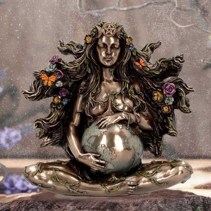 Gaea Mother of all Life Bronze Figurine 18cm D6168W2