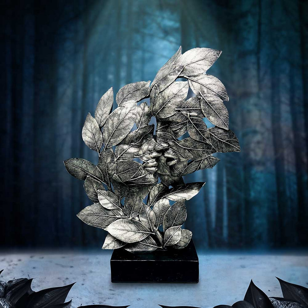 Natural Emotion - Kiss Silver Statue 37cm D6683A24