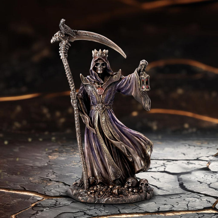 Deathly Crown King Skeletal Reaper Figurine D6888C24