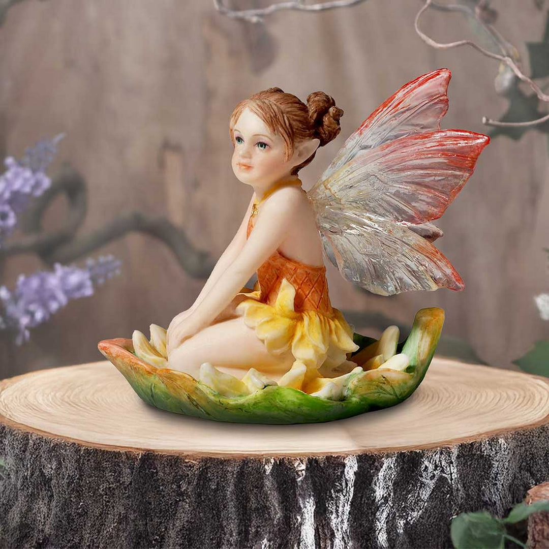Olivia - Enchanted on Lily Pad Small Fairy Figurine D6999A25