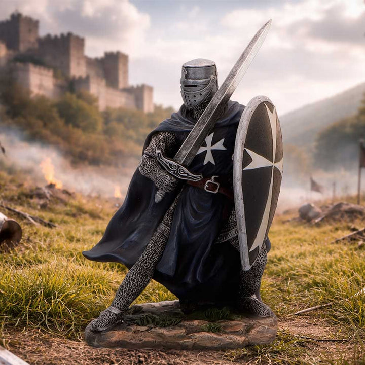 Black Knight Hospitaller Figurine 17.3cm D7622B26