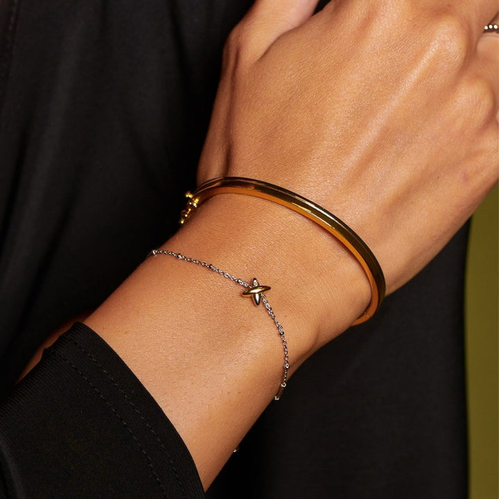 Sterling Silver Parellel Two Tone Bangle DC226