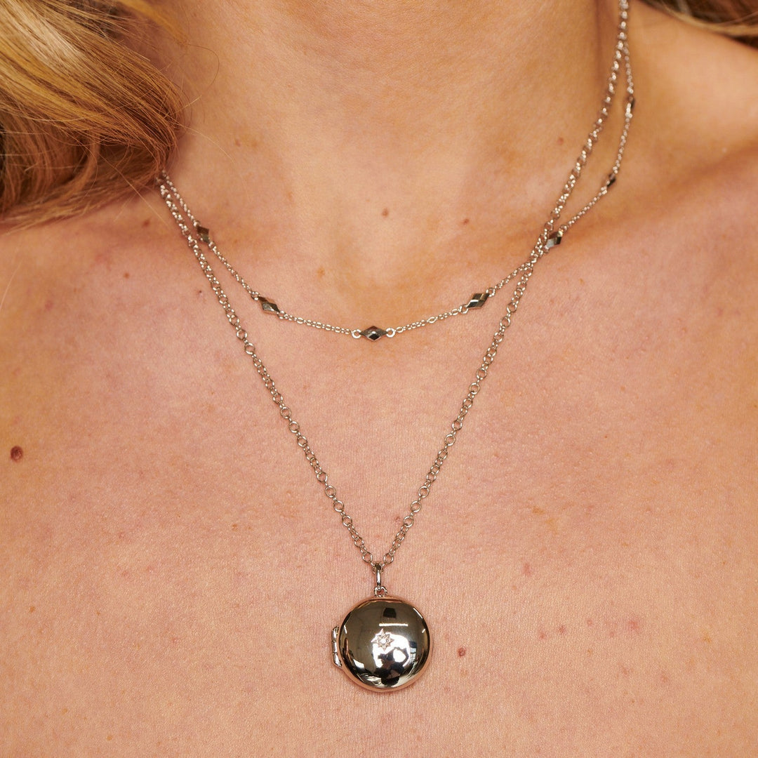 Hot Diamonds Sterling Silver Circle Locket DP1098