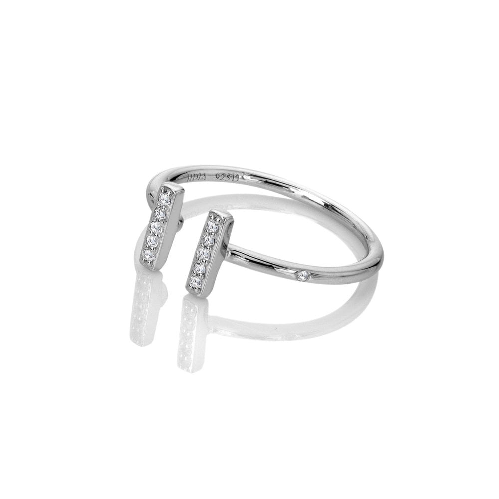 Silver ring with small diamonds 