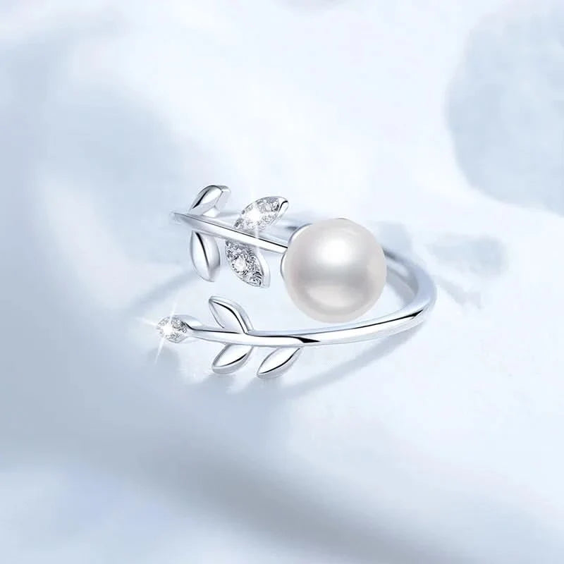 Diamond Leaves Pearls Ring