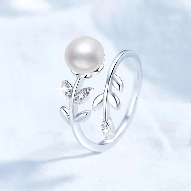 Diamond Leaves Pearls Ring
