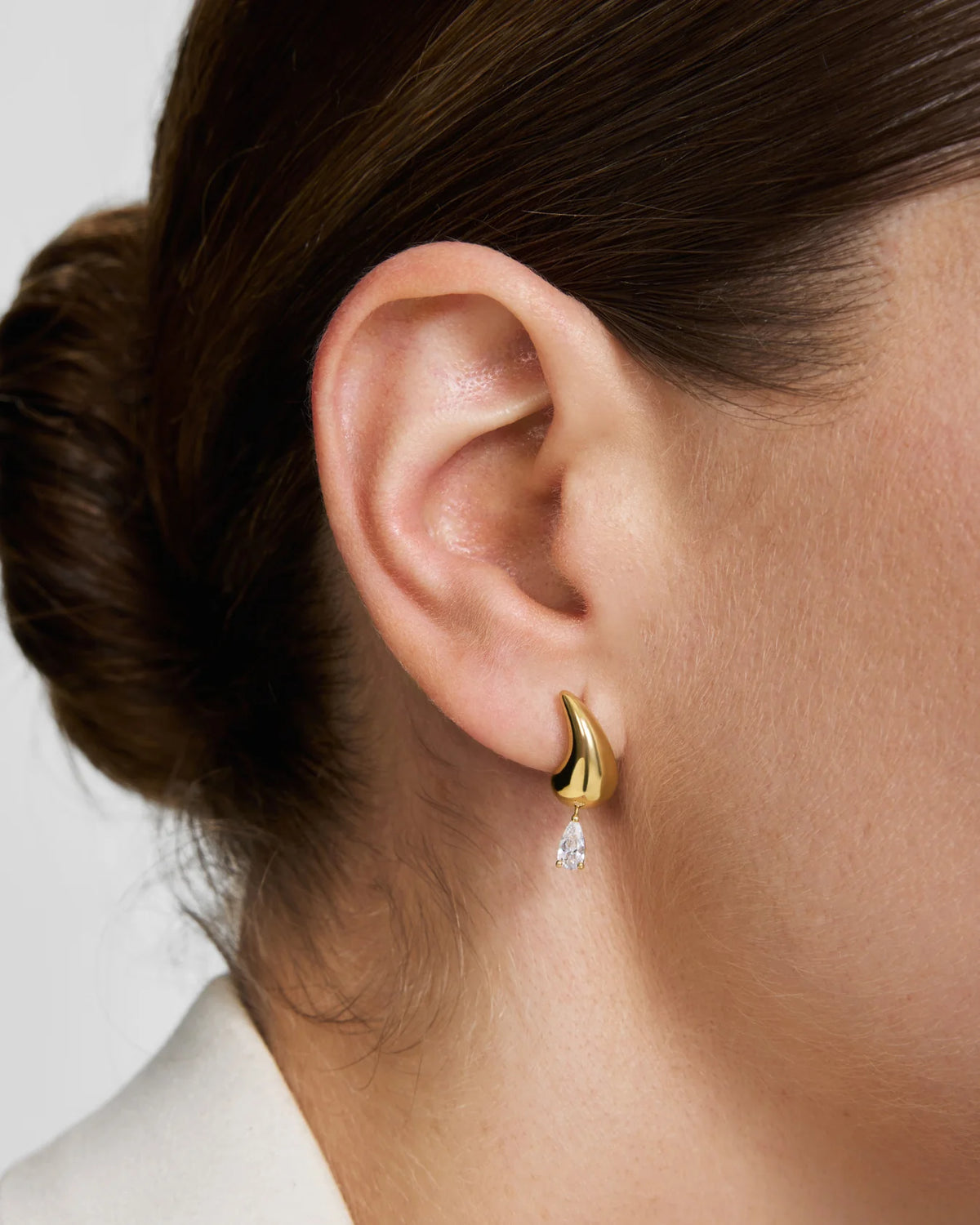 Ania Haie Fluid Light Gold Curved Teardrop Dangle Stud Earrings E078-04G