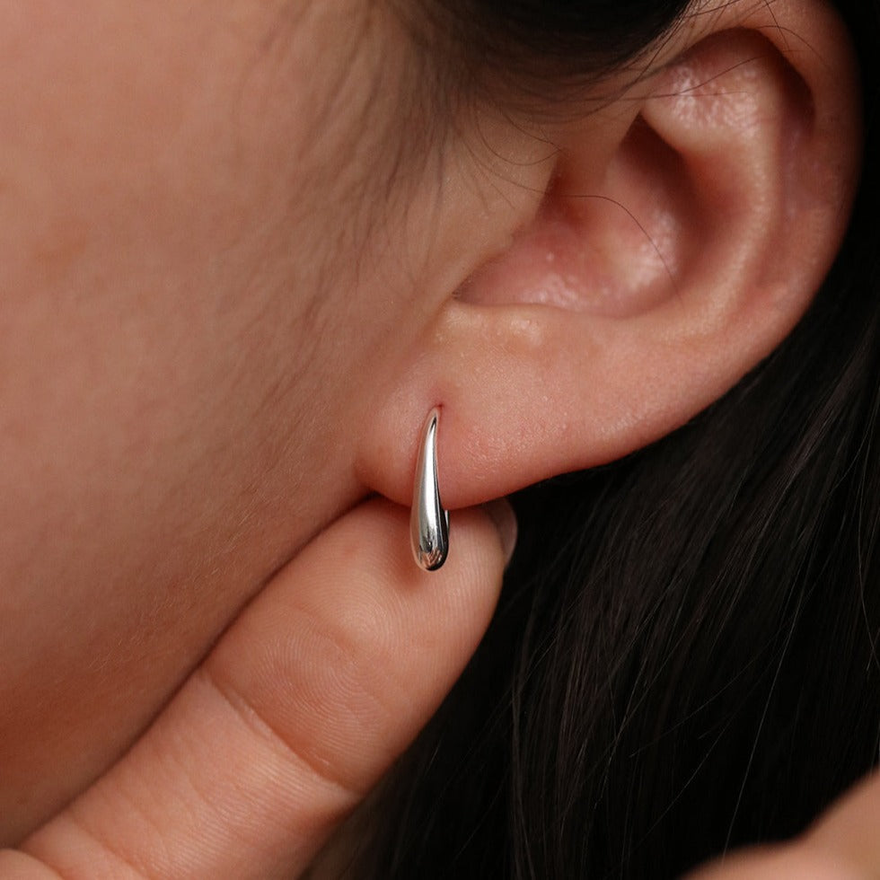 Tear drop earrings-3